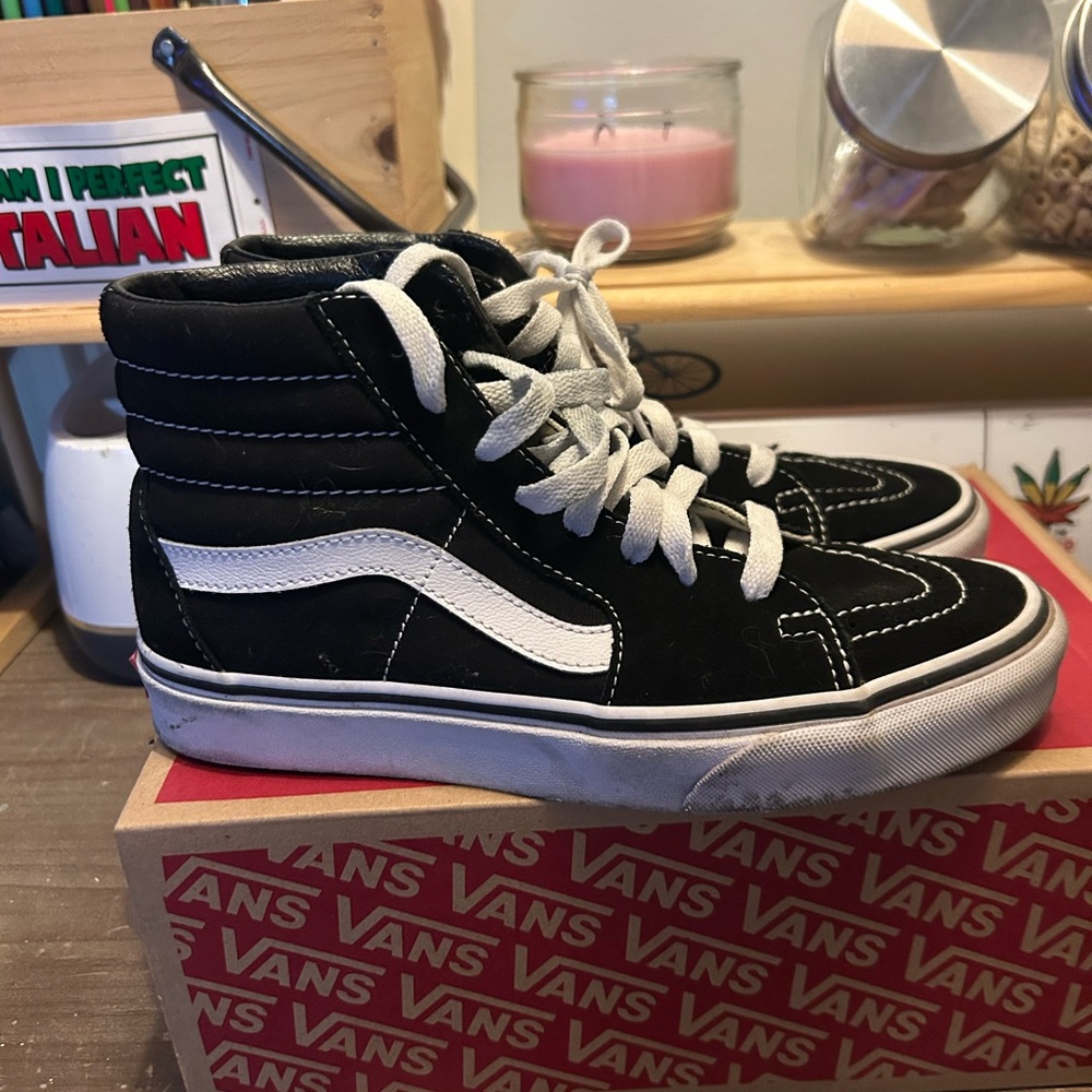 Women’s van high tops, black and white size 6.5